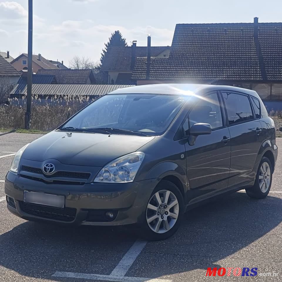 2007' Toyota Corolla Verso 2,2 D-4D photo #1