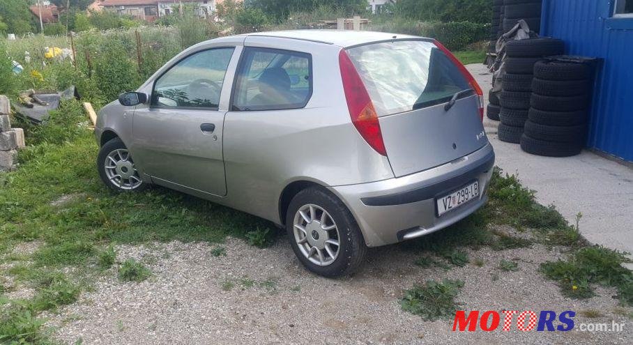 2002' Fiat Punto 1,9 D photo #1