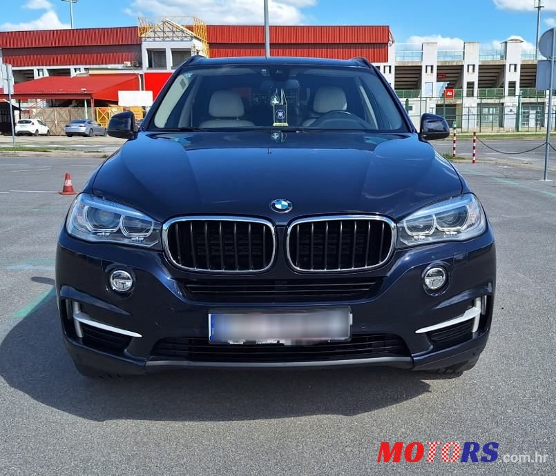 2015' BMW X5 Xdrive30D photo #2