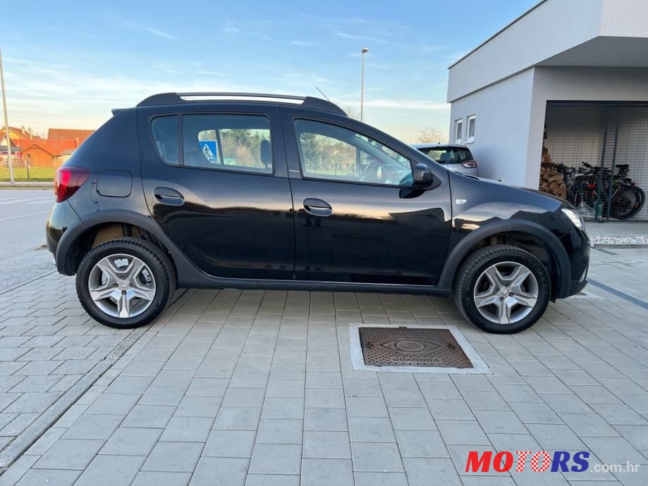 2018' Dacia Sandero photo #5