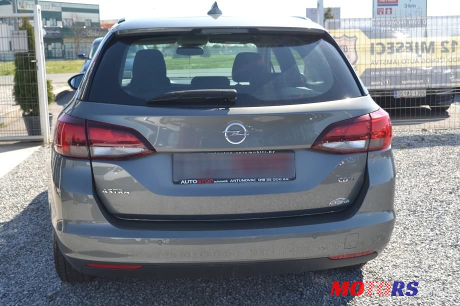 2017' Opel Astra Karavan photo #5