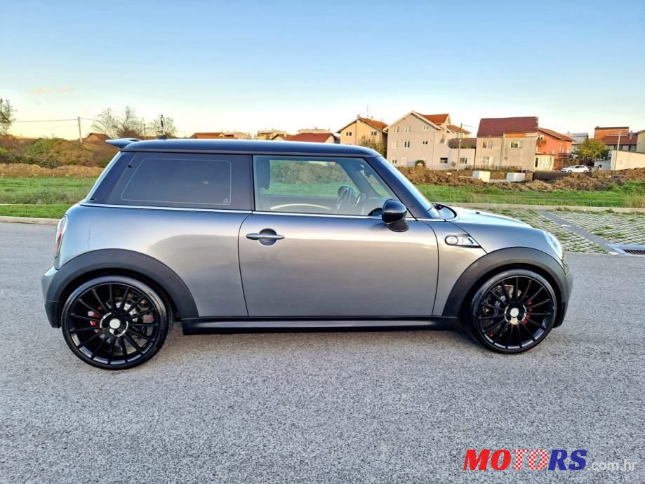 2007' MINI Cooper S 1.6 photo #2
