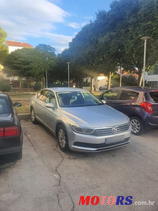 2018' Volkswagen Passat photo #5