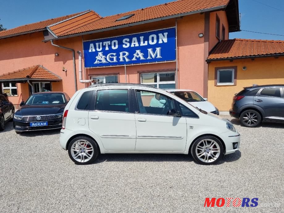 2011' Lancia Musa 1,3 Mjt photo #6