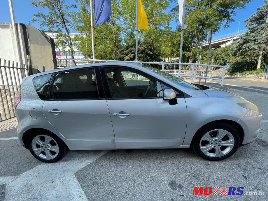2009' Renault Scenic 1,4 Tce photo #4