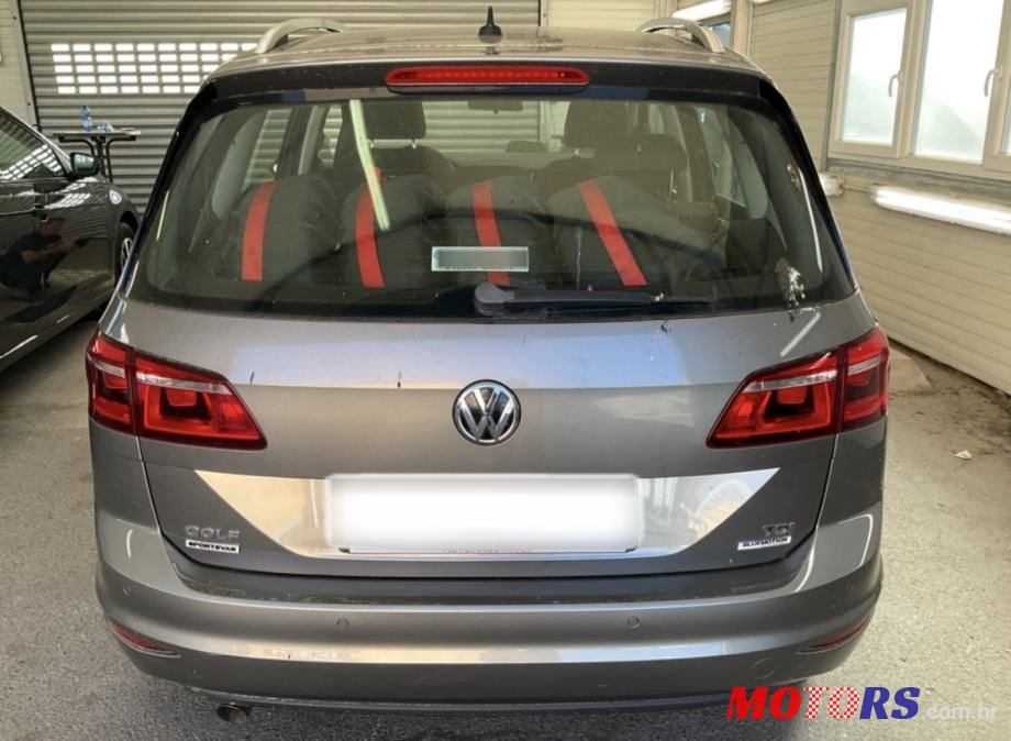 2015' Volkswagen Golf Sportsvan photo #4