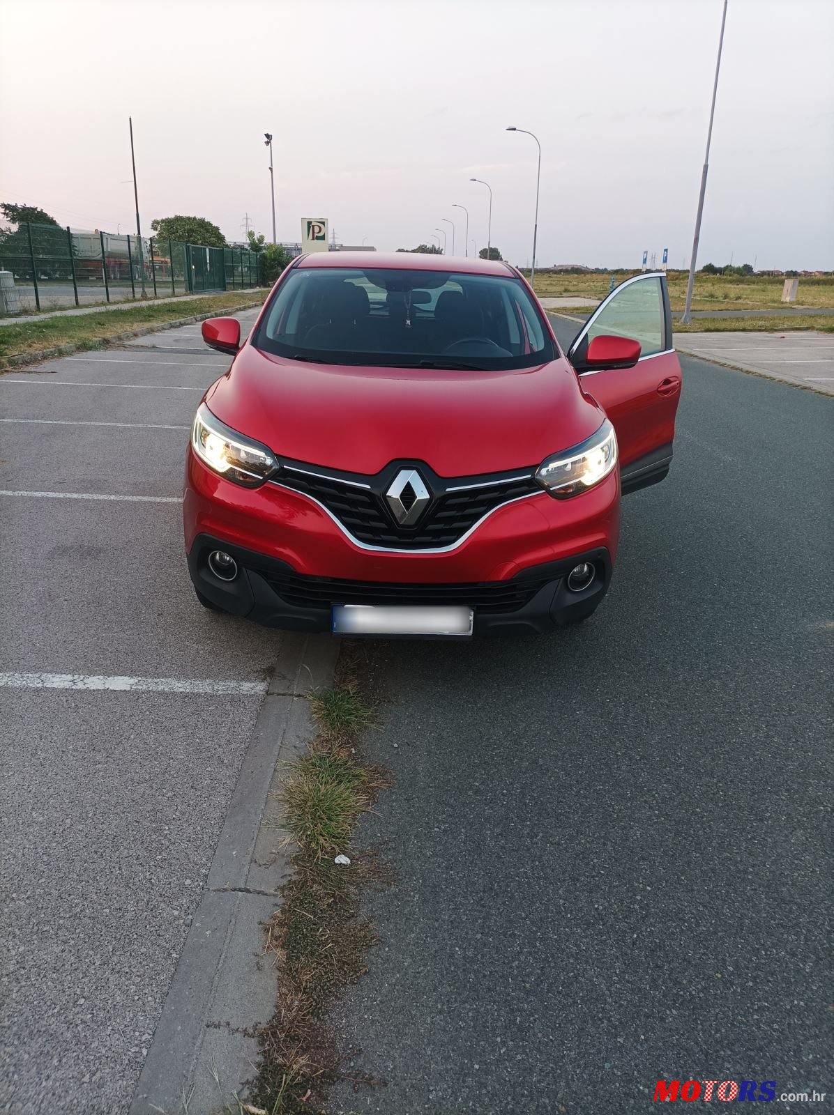 2016' Renault Kadjar Dci 110 photo #6