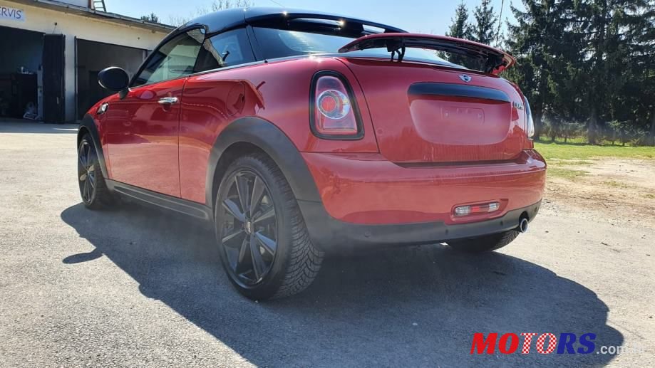 2013' MINI Cooper Coupe photo #3