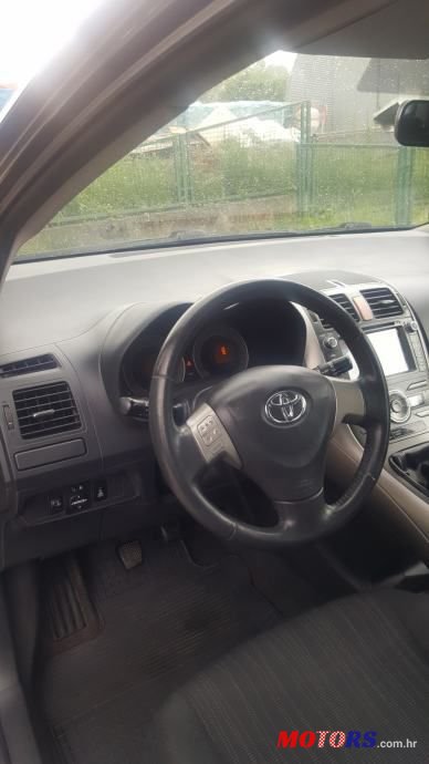 2008' Toyota Auris 1,4 D4-D photo #5