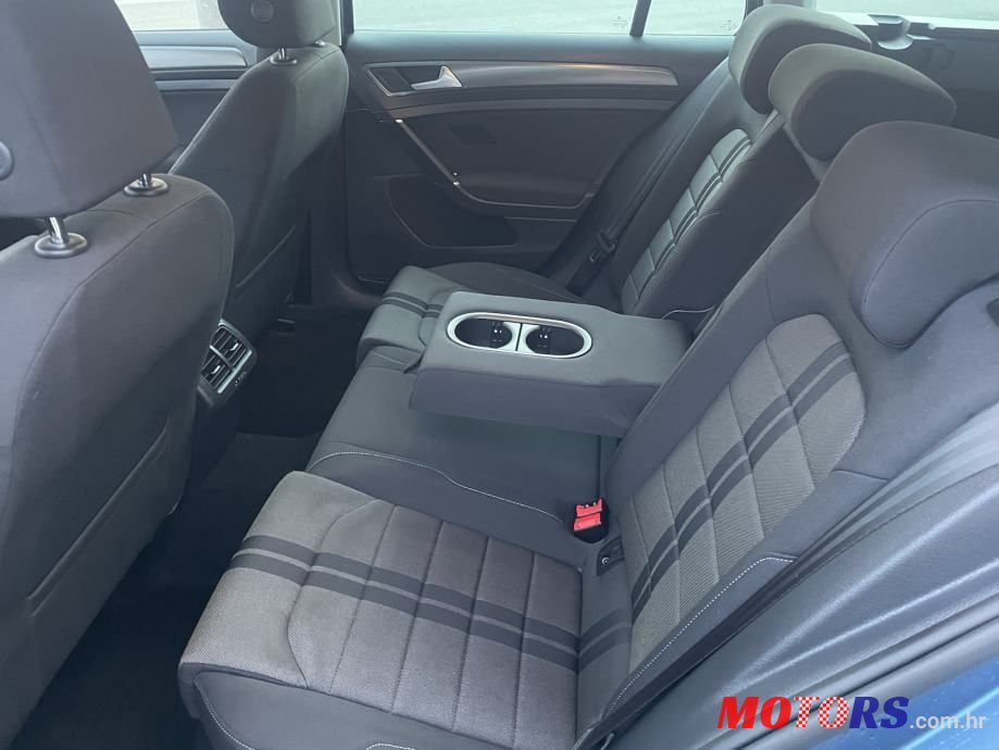 2013' Volkswagen Golf VII 1,6 Tdi Bmt photo #5