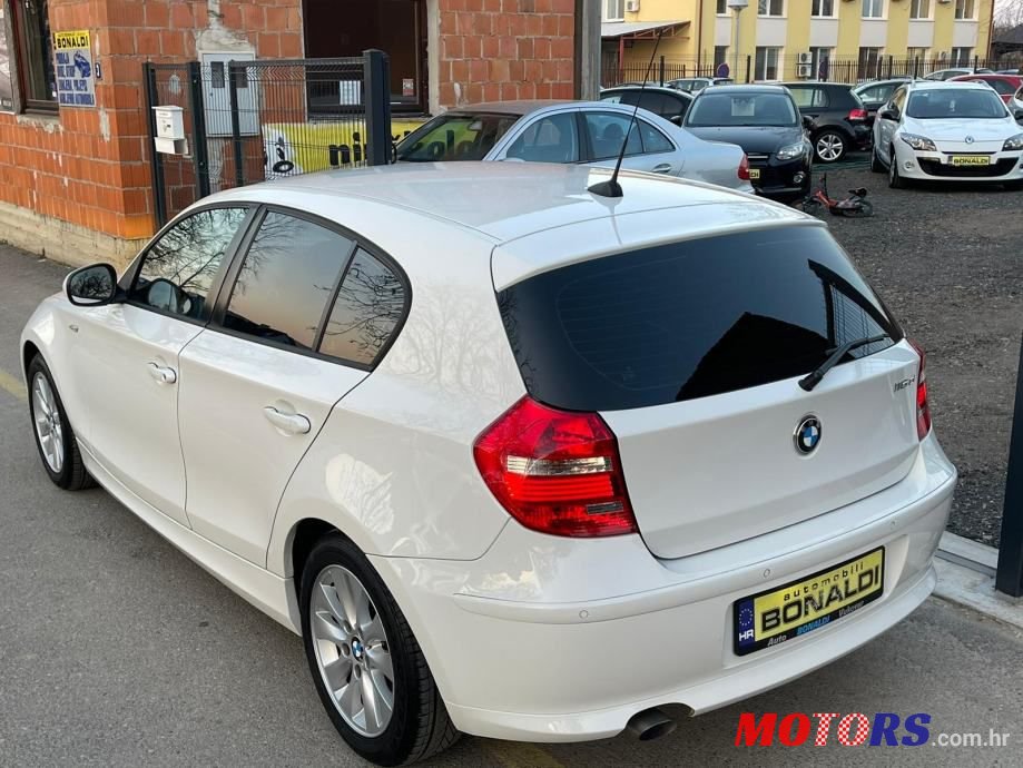 2011' BMW Serija 1 116D photo #4