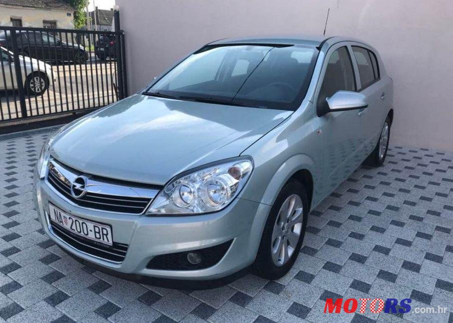 2009' Opel Astra 1,4 16V photo #1