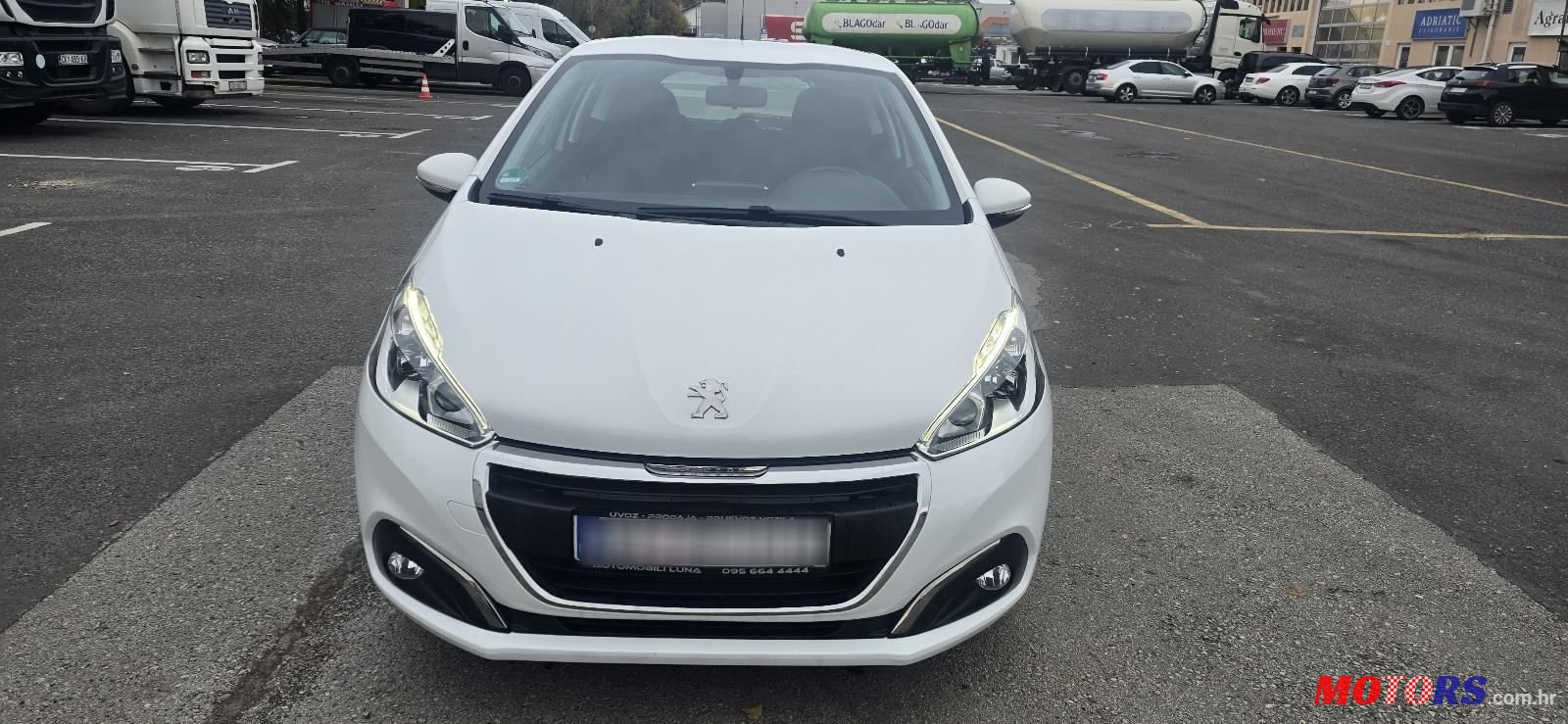 2016' Peugeot 208 1,2 Puretech photo #1