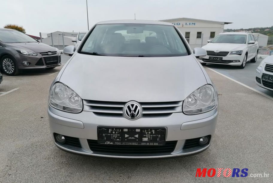 2007' Volkswagen Golf V photo #2