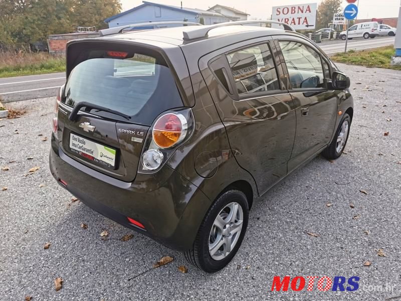 2011' Chevrolet Spark photo #4