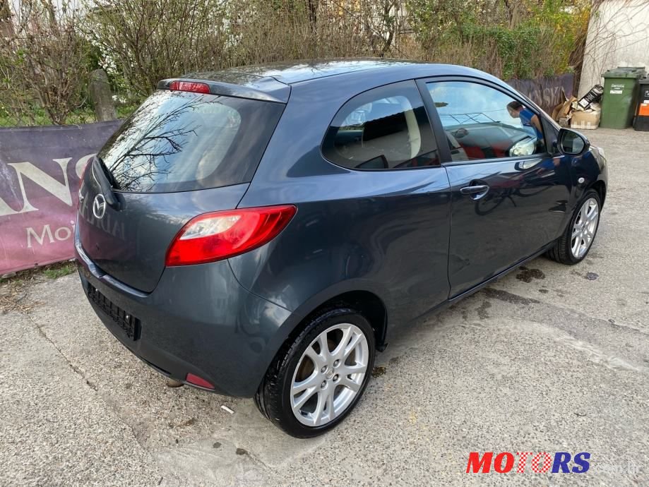 2010' Mazda 2 1.4 D photo #5