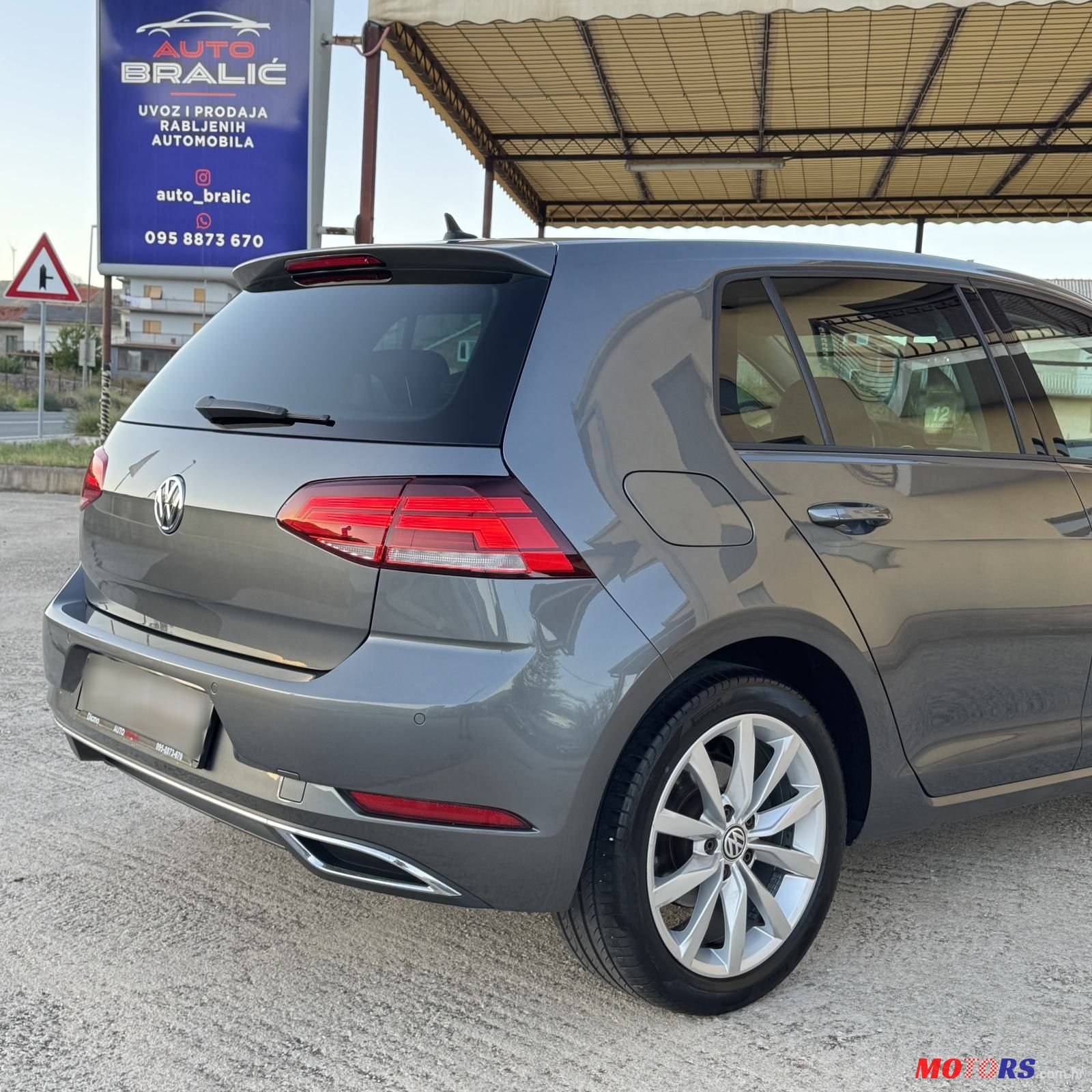 2017' Volkswagen Golf VII photo #4