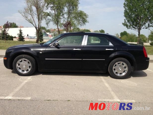 2006' Chrysler 300C photo #4