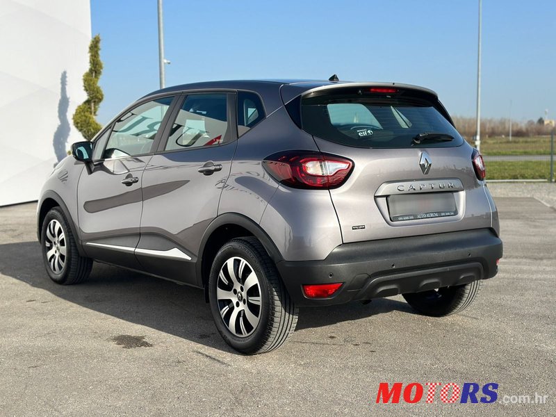 2019' Renault Captur Tce photo #3