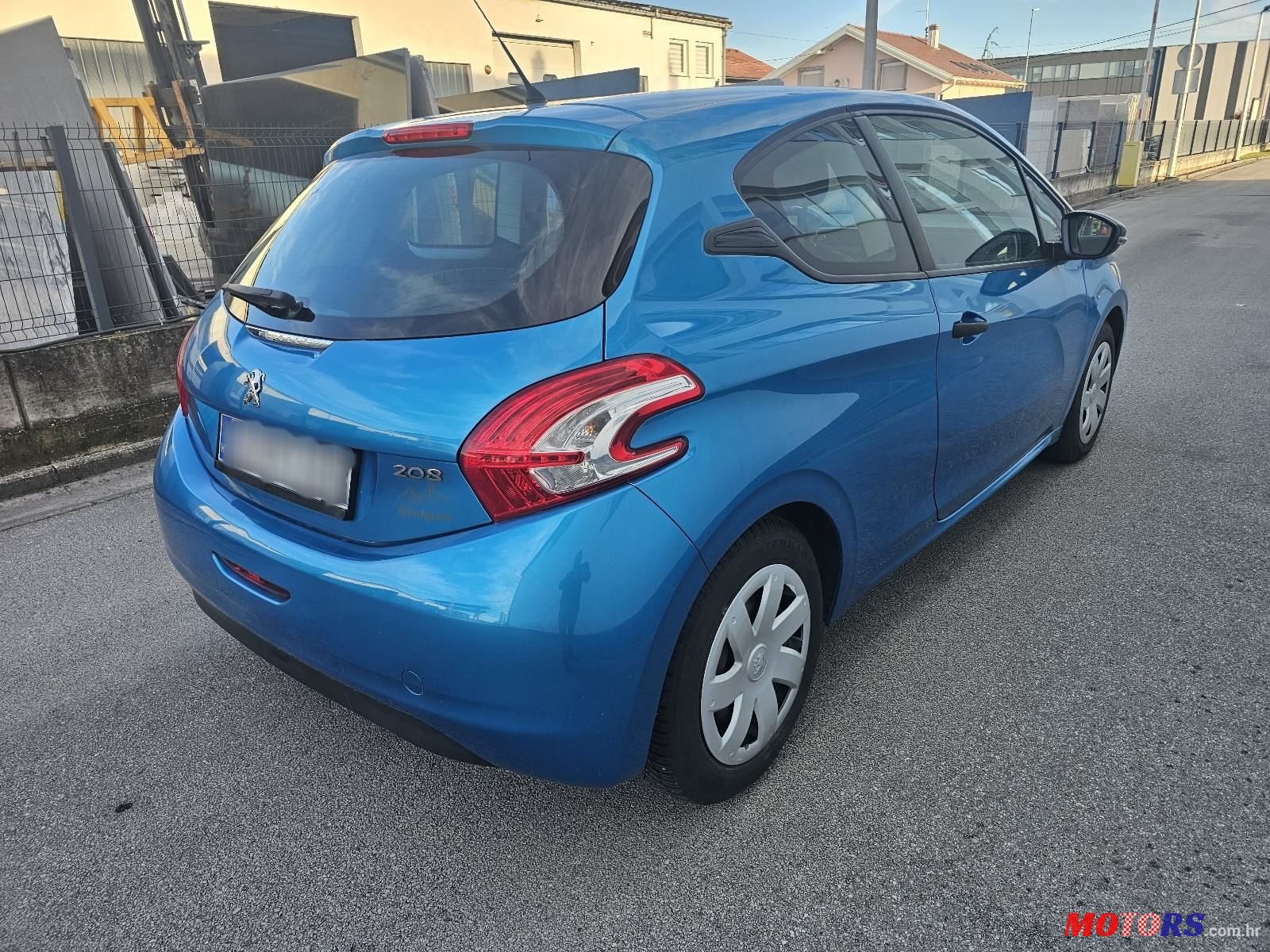 2012' Peugeot 208 1,0 Vti photo #6