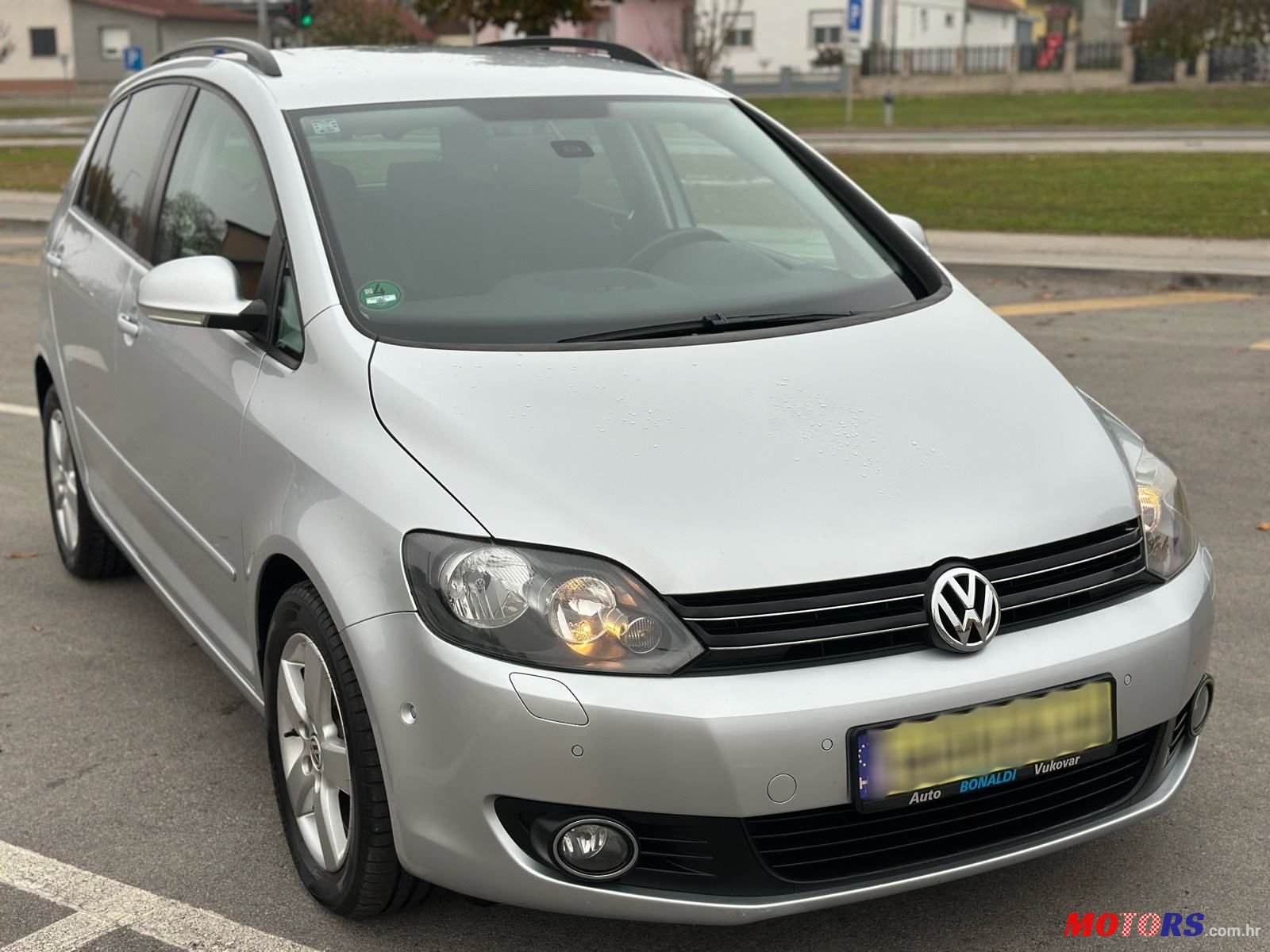 2011' Volkswagen Golf Plus 1,6 Tdi photo #2