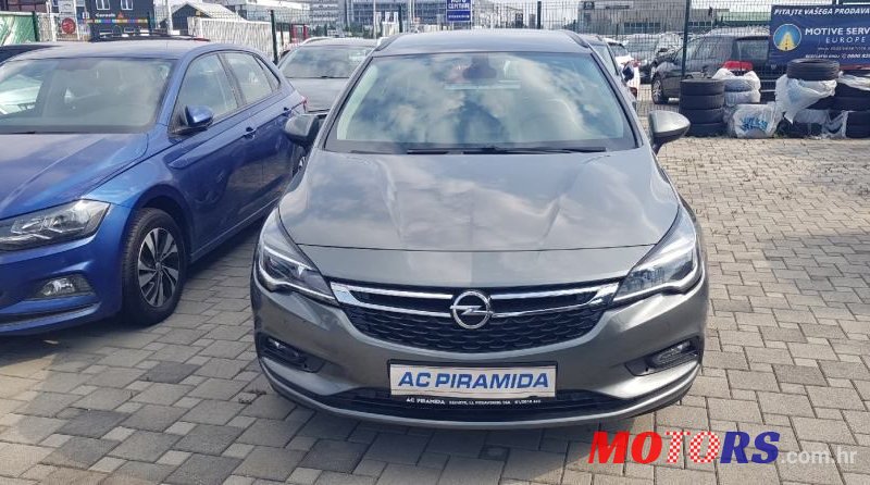 2016' Opel Astra Karavan photo #1