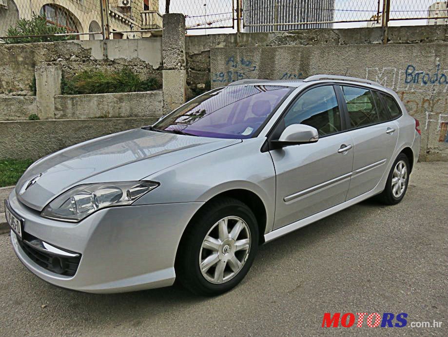 2008' Renault Laguna photo #1