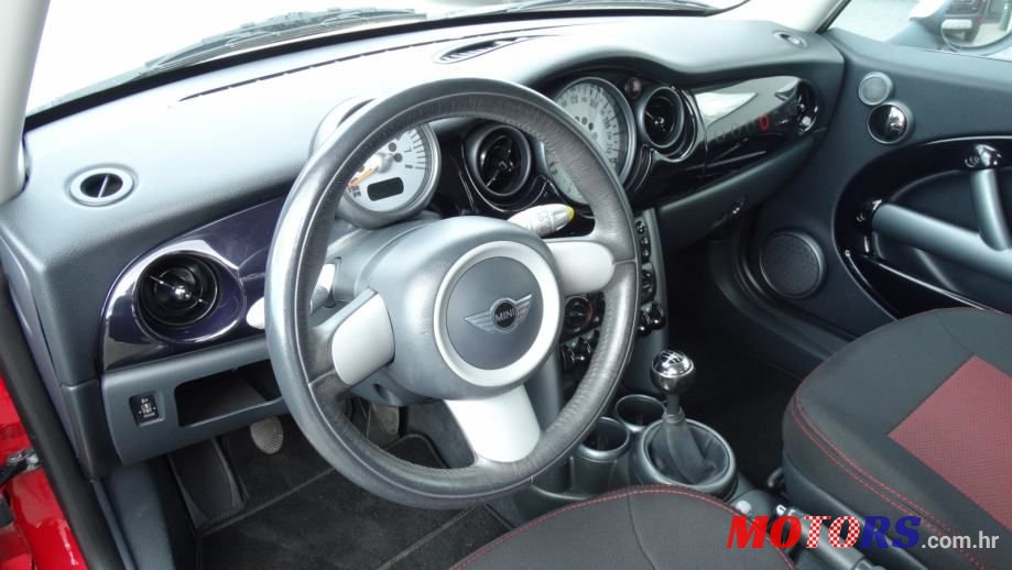 2006' MINI Cooper photo #4