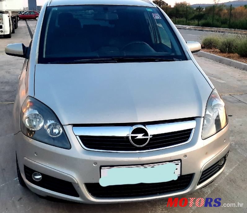 2008' Opel Zafira 1,9 Cdti photo #6