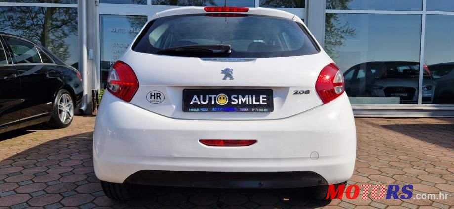 2013' Peugeot 208 photo #6