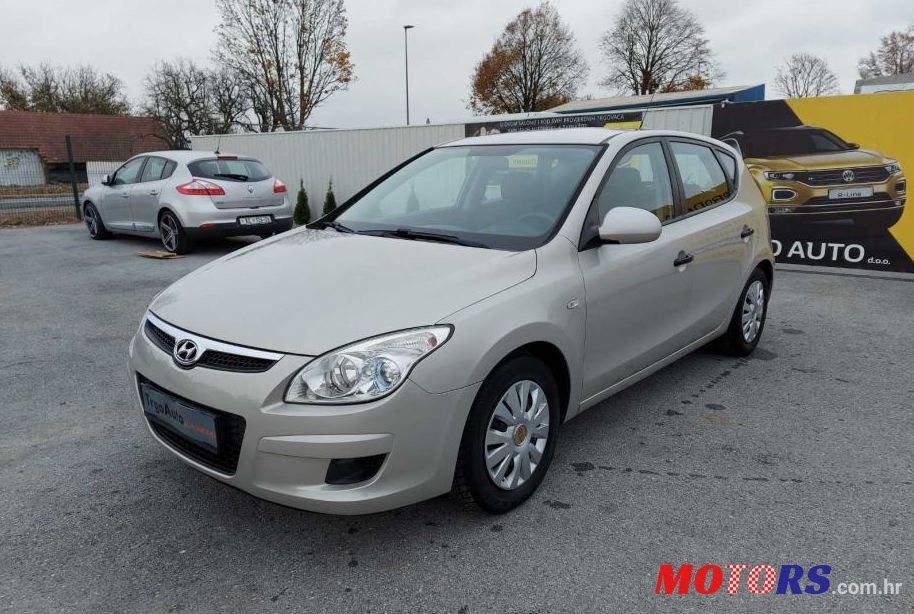 2008' Hyundai I30 1,6 Crdi photo #1