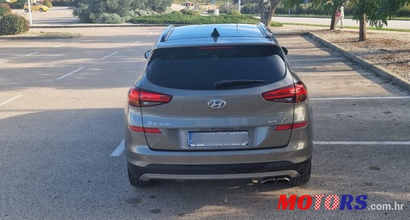 2020' Hyundai Tucson 2.0 Crdi photo #5