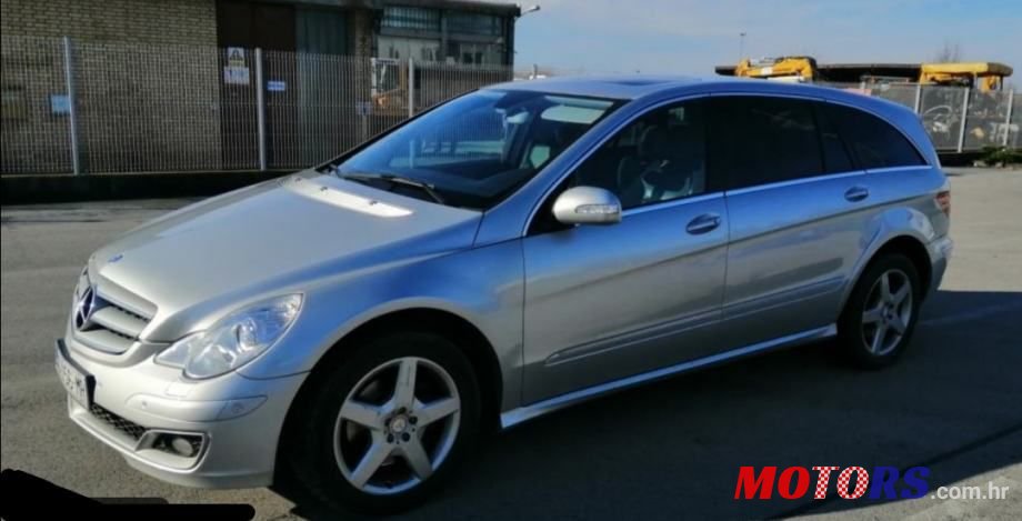 2006' Mercedes-Benz R Klasa 4Matic 500 photo #2