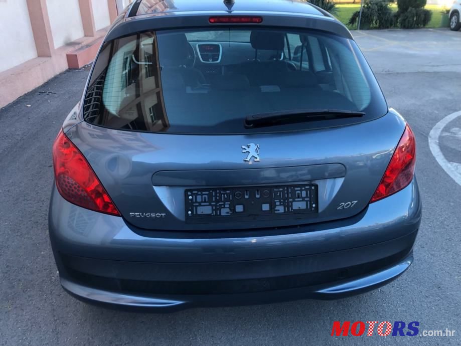 2007' Peugeot 207 1,4 16V Vti photo #5