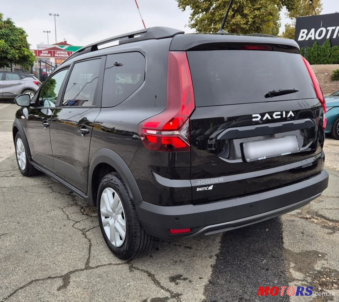 2024' Dacia Jogger photo #5