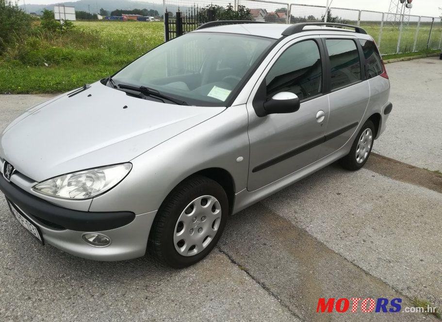 2005' Peugeot 206 206 1,4 Hdi photo #1