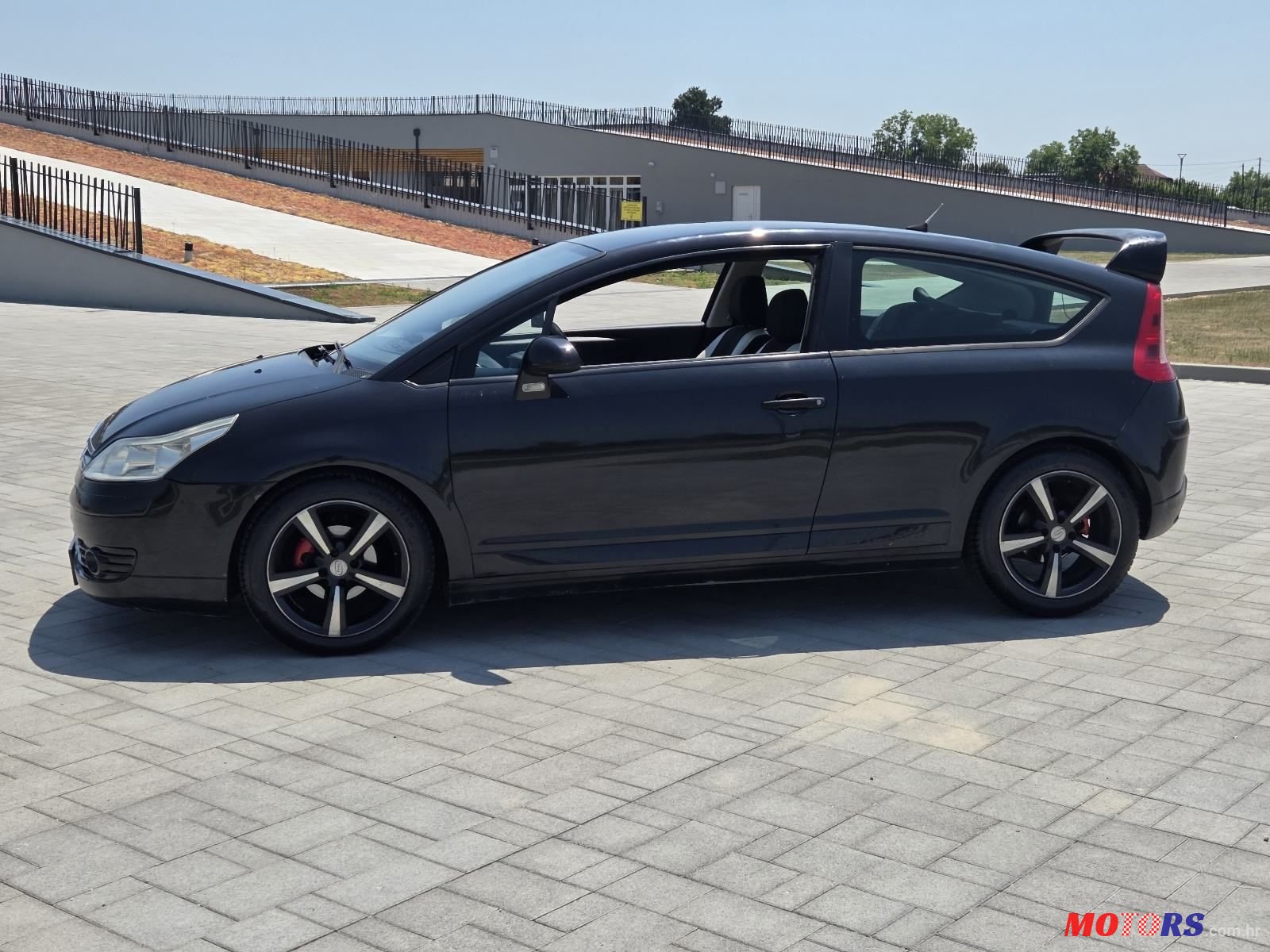 2005' Citroen C4 1,4 I 16V X photo #3