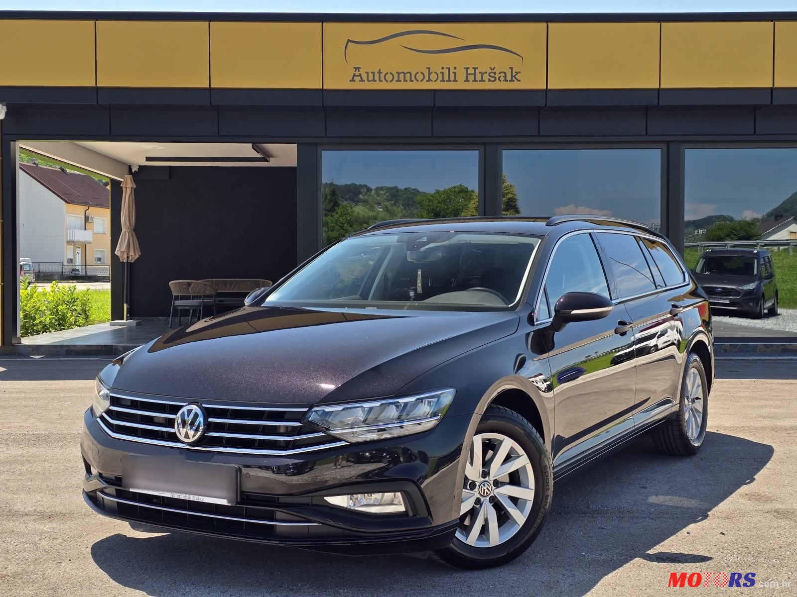2020' Volkswagen Passat Variant photo #1