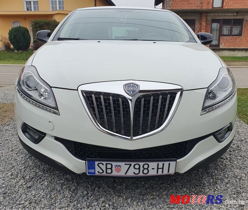 2010' Lancia Delta 1.4 photo #1