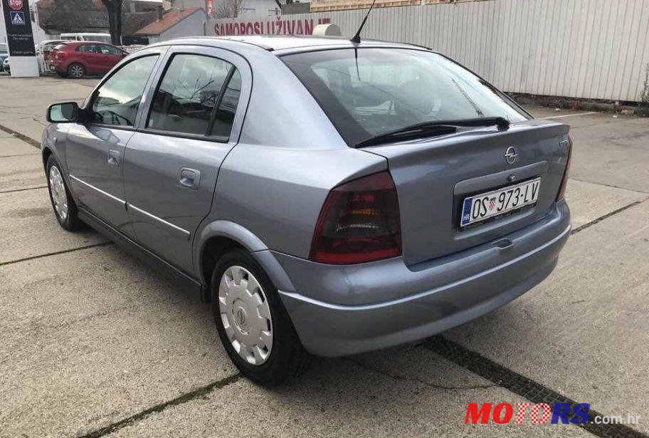 2004' Opel Astra 1,7 Dt photo #2