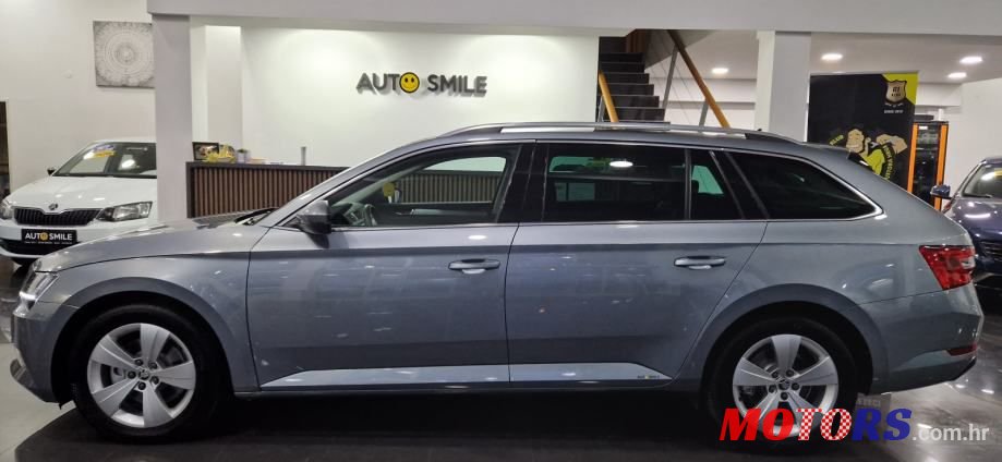 2018' Skoda Superb Combi photo #1