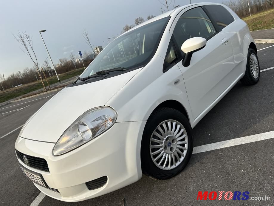 2007' Fiat Punto photo #1