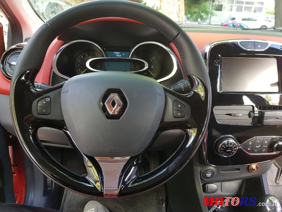2014' Renault Clio photo #3