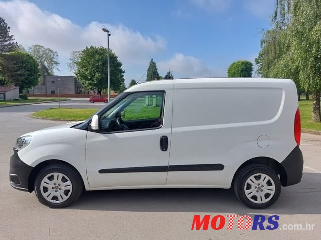 2015' Fiat Doblo 1.3 Jtdm Cargo photo #4