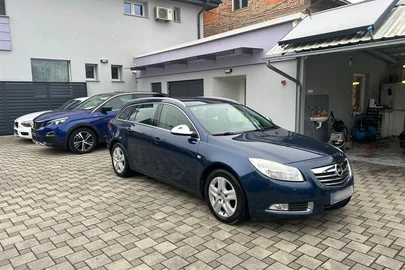 2012' Opel Insignia Karavan