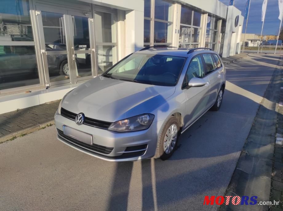 2013' Volkswagen Golf VII 1,6 Tdi photo #2