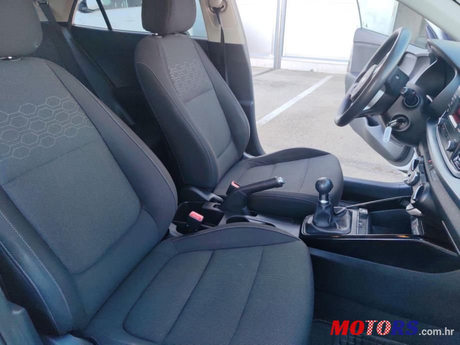 2017' Kia Rio photo #4