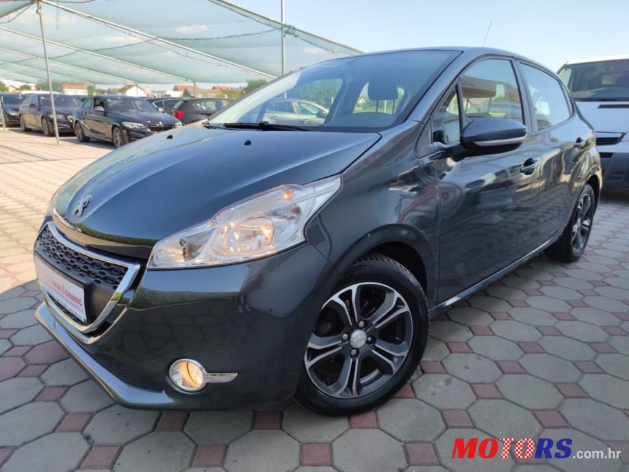 2014' Peugeot 208 photo #1