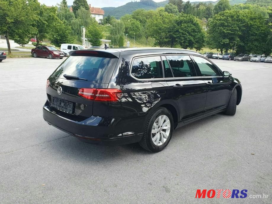 2018' Volkswagen Passat Variant photo #4