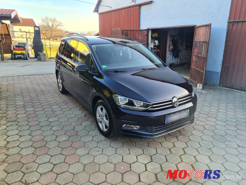 2017' Volkswagen Touran 1,6 Tdi photo #2